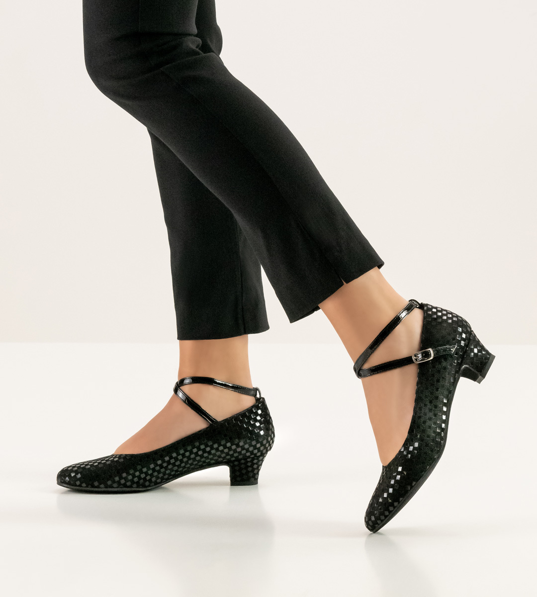 Chaussures de danse fermées pour femmes de Werner Kern avec un talon de 3,4 cm