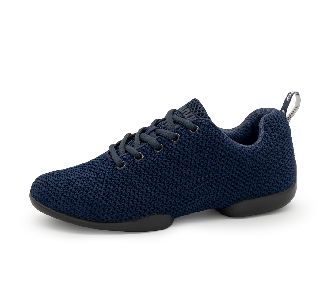 Baskets pour femmes 170 en Bleu Foncé par Suny by Anna Kern, en matériau tricoté fin avec semelle divisée, idéales pour danser sur tous les sols.