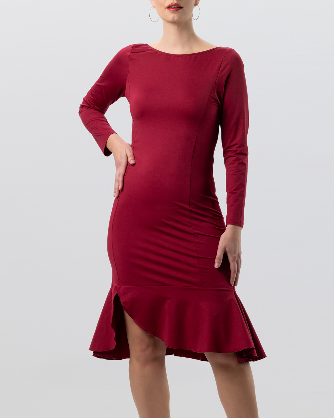 Robe de danse Zuri Tanzkleid Zuri mit Volant und langen Ärmeln in cherryrot