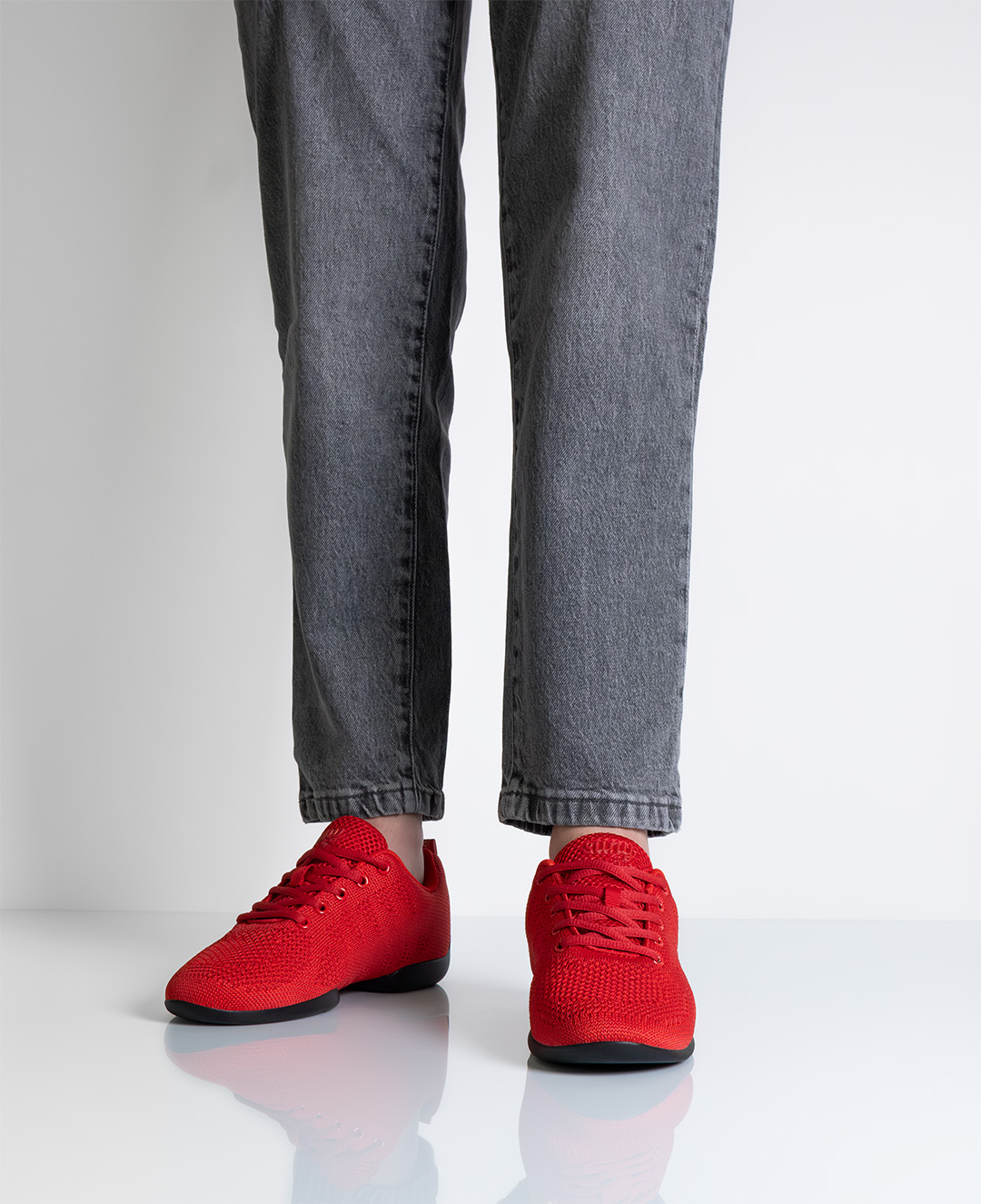 Baskets de danse rouges avec semelles en PU fendues pour la kizomba ou la danse jazz