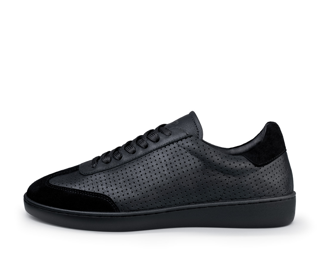 Chaussure de danse pour femme 7010 en cuir noir de Suny by Anna Kern avec une semelle légère en PU pour une sensation de danse parfaite.