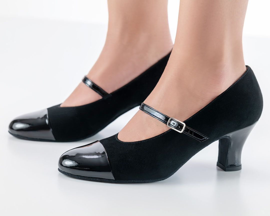 Chaussures de danse fermées « Gladys » en noir avec des détails en cuir verni, de la marque Werner Kern