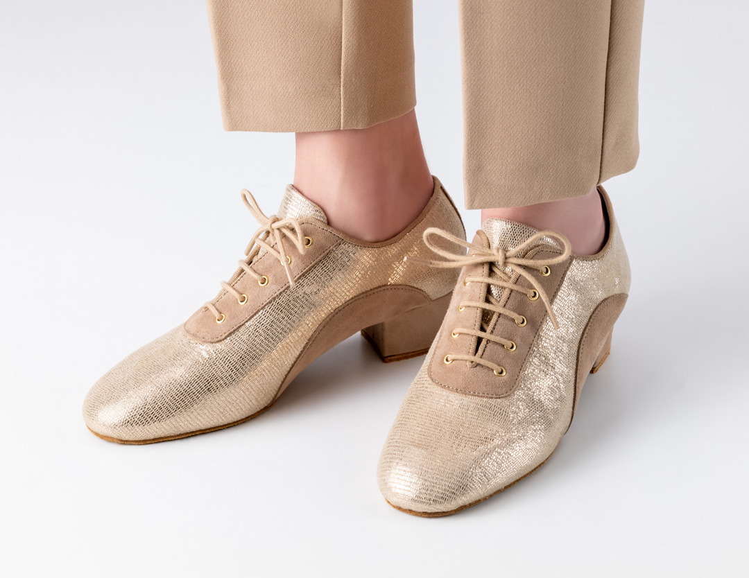 Chaussures de danse d'entraînement dorées scintillantes avec petit talon