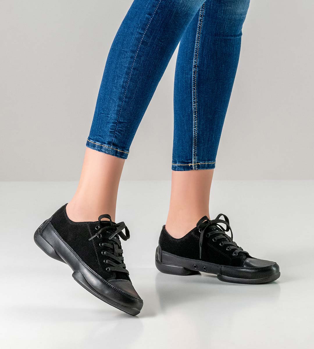 chaussure de danse noire pour dames avec semelle fendue par Suny