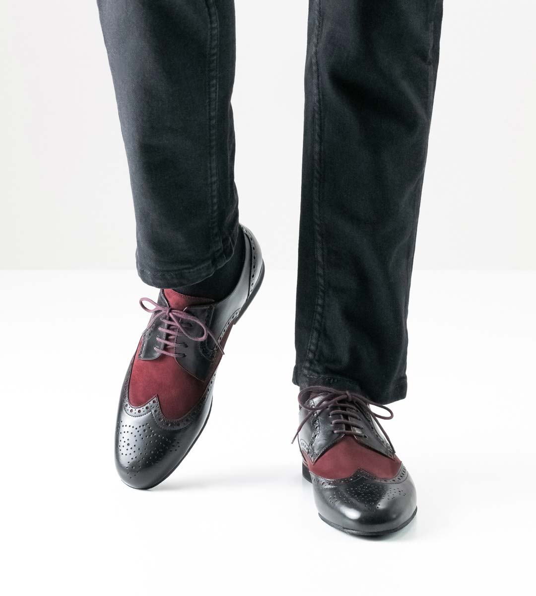 Firenze Jeans noir en combinaison avec Werner Kern Chaussures de danse pour hommes avec motif Budapest