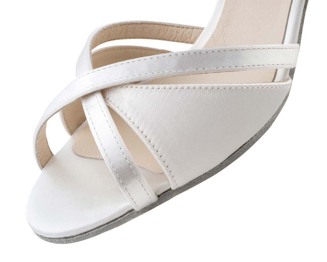 July Vue détaillée de la partie avant de la chaussure de mariée Werner Kern