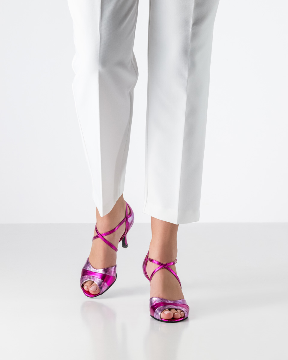 Martinee Chaussures de danse pour femmes roses de Nueva Epoca avec un talon de 7 cm