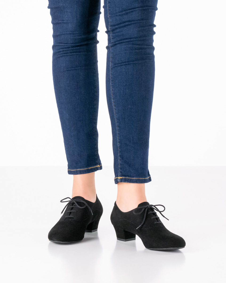 Chaussures de danse Runa - Werner Kern en cuir de chèvre velours noir, maintien sécurisé et grande flexibilité avec semelle fendue et laçage 4x pour le confort et un soutien optimal, hauteur de talon fantastiquement confortable de 3,5 cm