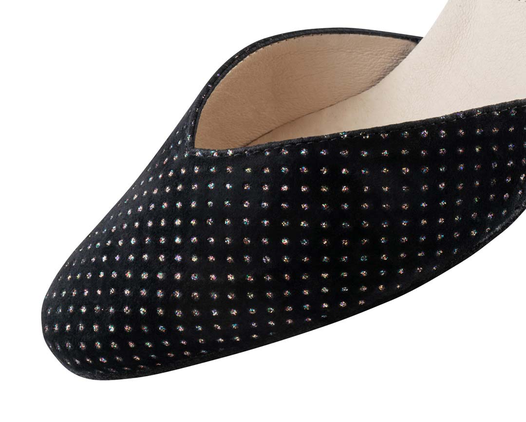 Betty Vue détaillée de la coupe en V classique de la chaussure de danse pour femmes Werner Kern.