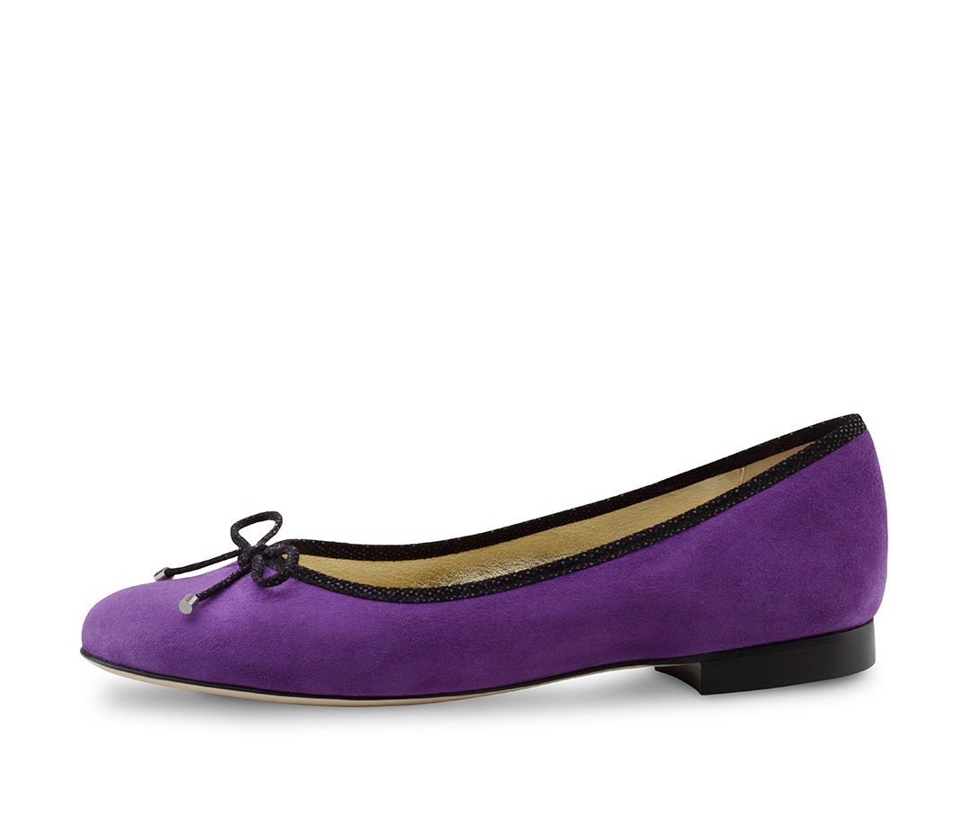 Ballerine Andy de couleur lilas en daim de haute qualité et nœud noir