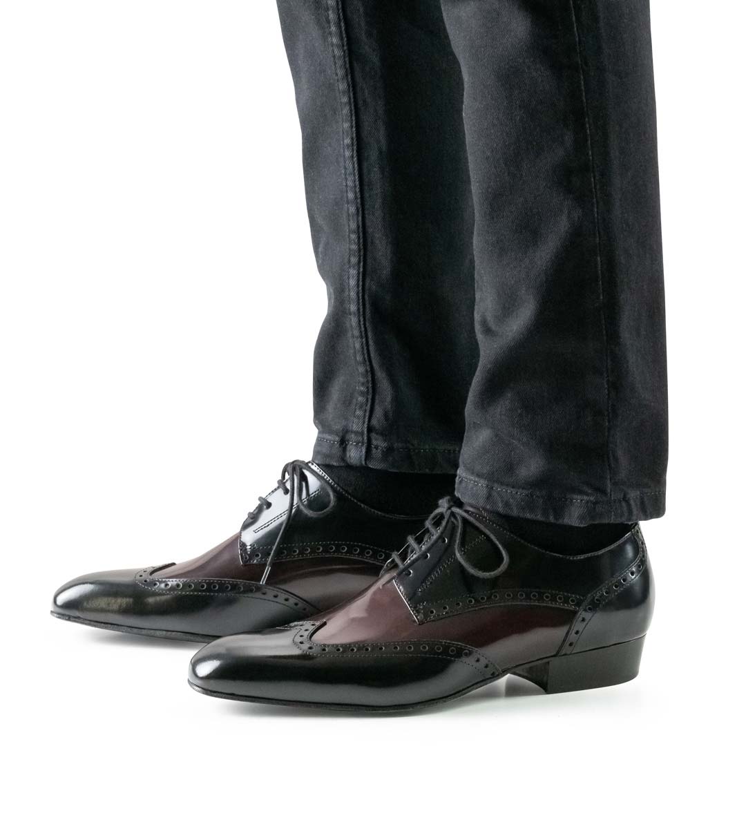 Belgrano Chaussures de danse pour hommes de 2,5 cm de hauteur Nueva Epoca en combinaison avec un jean noir