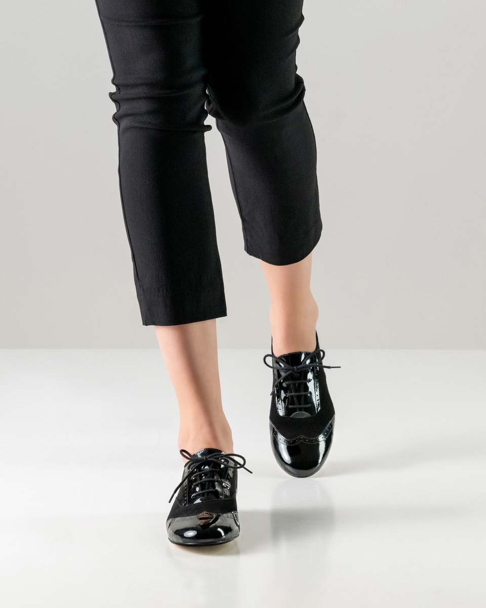 Taylor pantalon noir combiné avec une chaussure de danse pour femme de 1,5 cm de haut pour le swing