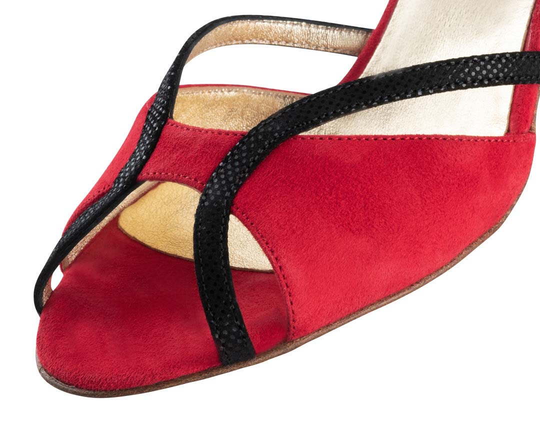 Cosima Détail de la chaussure de danse pour femme Nueva Epoca noire et rouge avec semelle en cuir