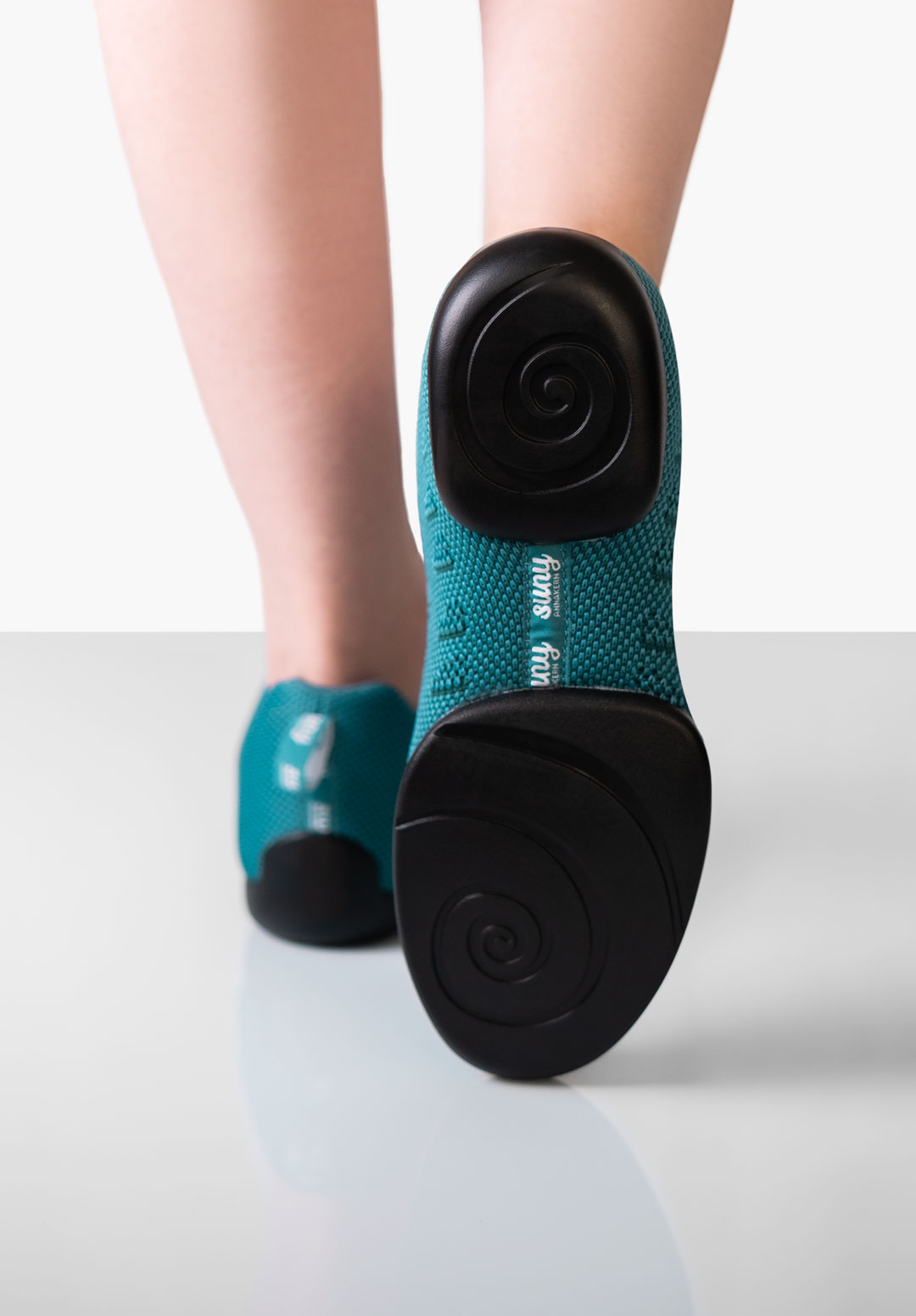 Baskets de danse pour femmes, Pétrole, Suny by Anna Kern 175, matériau tricoté fin, semelle divisée, utilisation polyvalente.