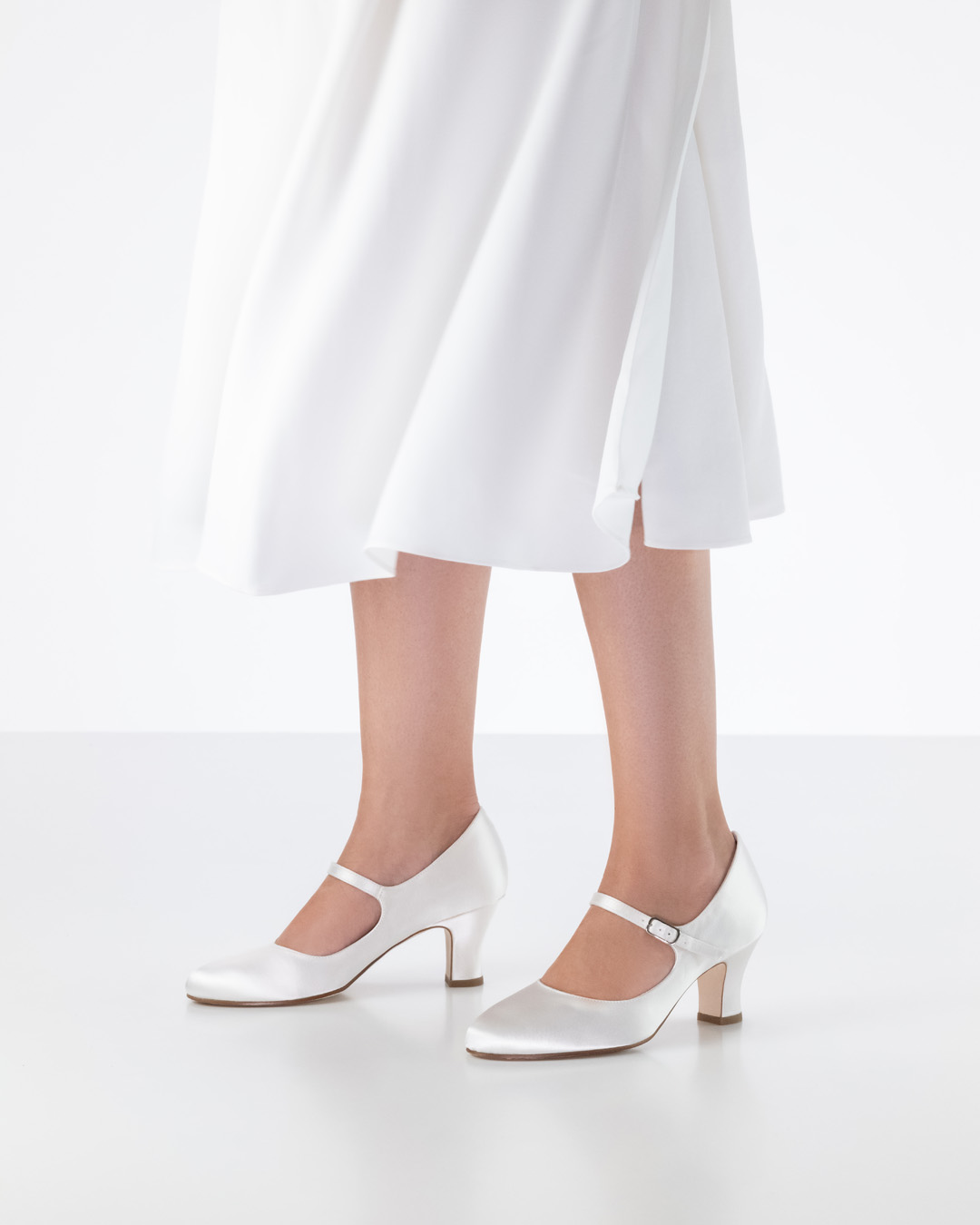 Ashley Robe de mariée combinée à la chaussure de mariée blanche Werner Kern avec semelle en cuir