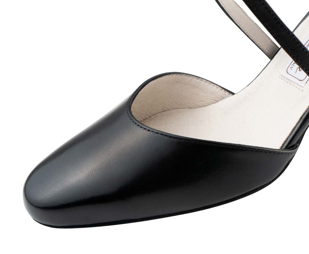 Patty Vue de face dans le datail de chaussures de danse pour femmes de Werner Kern