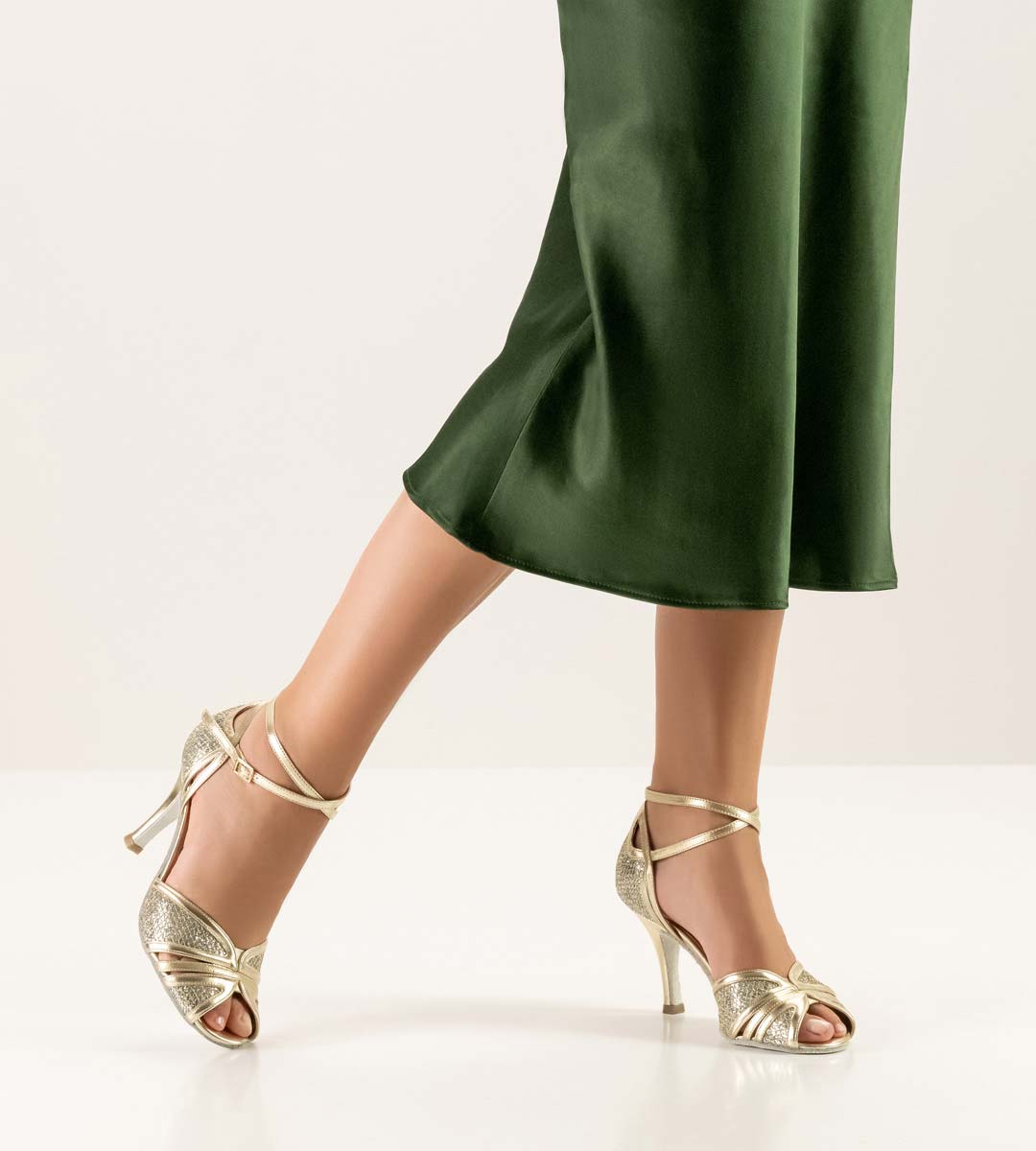 chaussure de danse ouverte pour femmes de Nueva Epoca en brocart et cuir