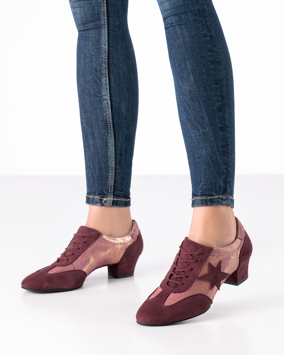 Chaussures d'entraînement à lacets couleur bordeaux avec talon de 3,5 cm de Werner Kern