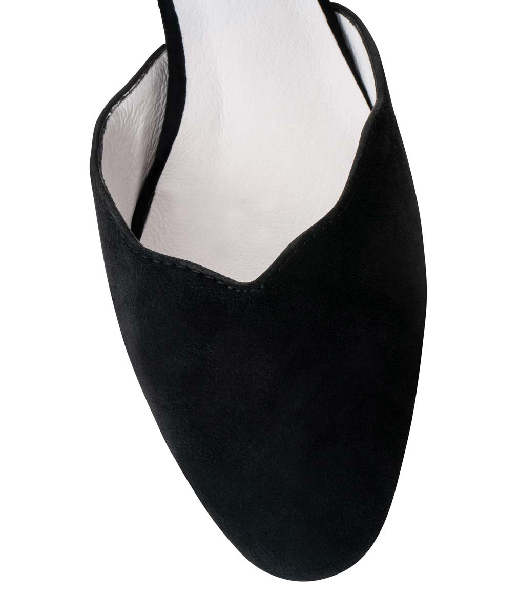 672 Vue en détail de l'avant de la chaussure de danse pour femme Anna Kern