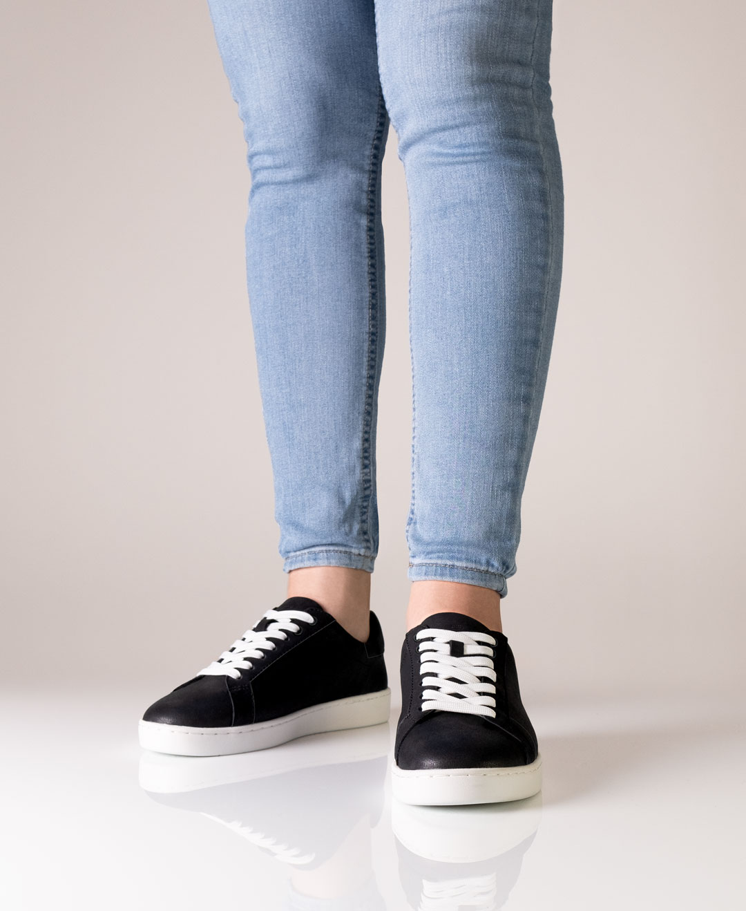 Chaussure de danse noire pour femme pour danser sur tous les sols