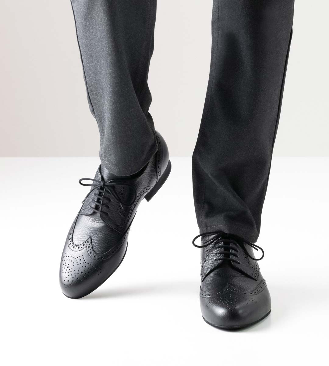 Tarento Pantalon gris à porter avec les chaussures de danse pour hommes Werner Kern à talon de 2 cm