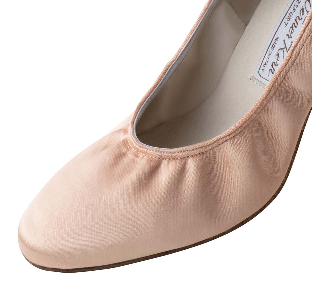 Laura Vue en détail de la chaussure de danse pour femme de Werner Kern, vue de face.