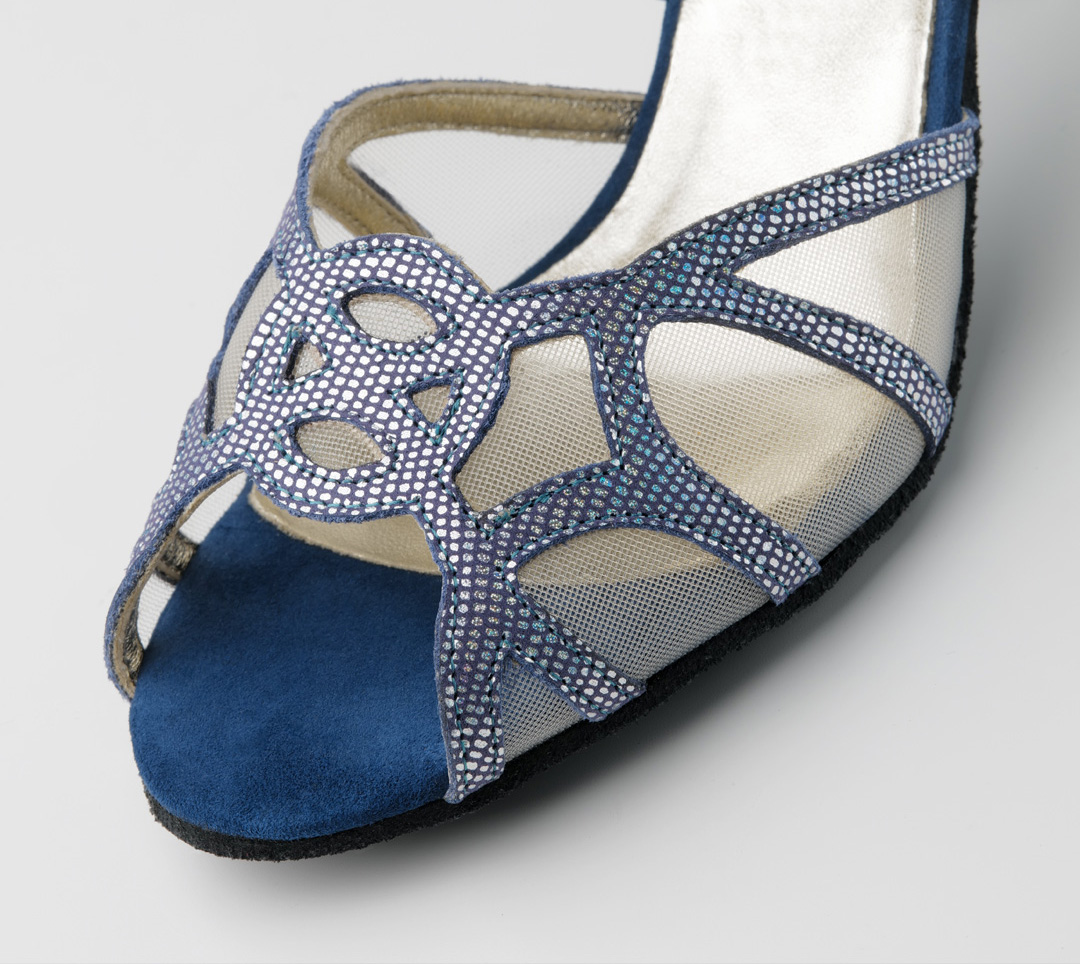 Chaussures de danse ludiques à bout ouvert en cuir bleu scintillant avec un talon de 7 cm de Nueva Epoca.