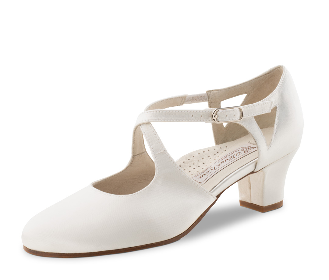 Chaussures de mariée de Werner Kern en blanc avec semelle en cuir
