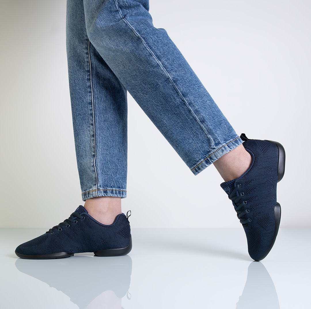 Baskets de danse bleu foncé par Suny pour la danse en ligne, la kizomba et la bachata