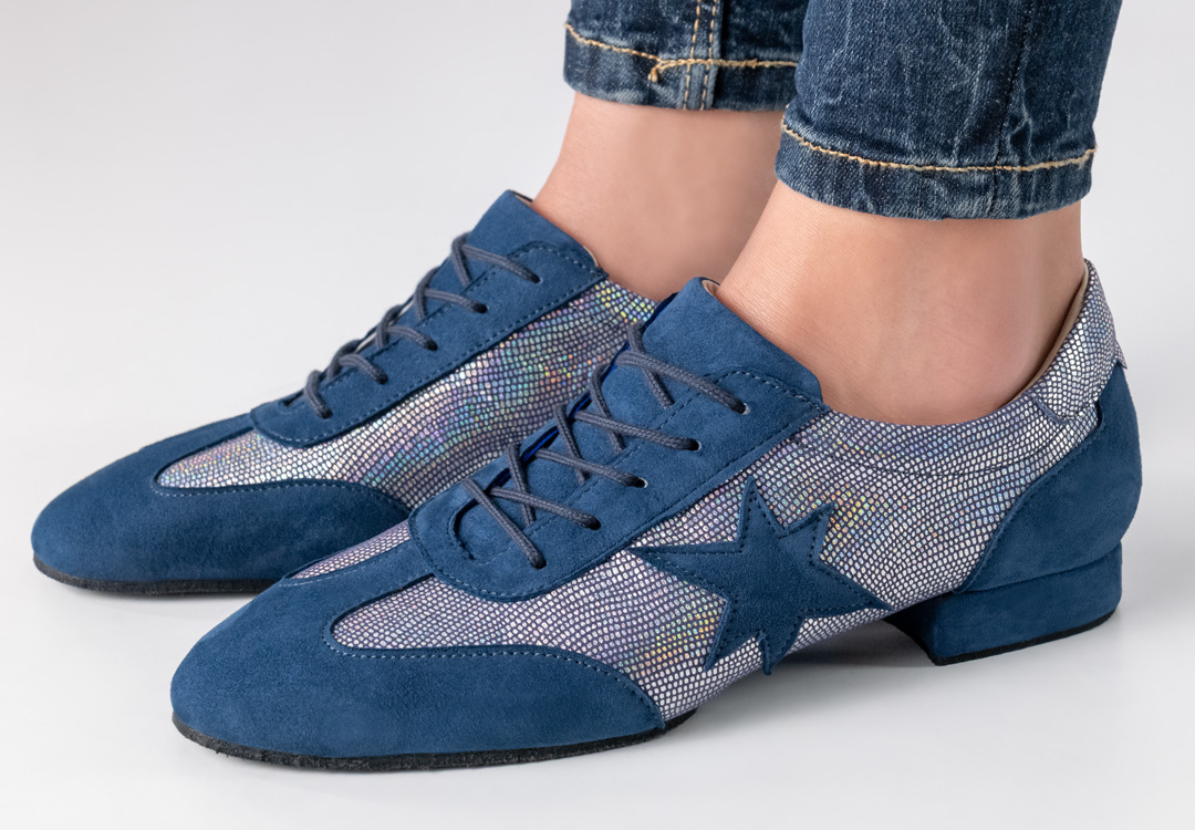 Chaussures d'entraînement de danse au look sneaker, à lacets et détail étoile appliqué