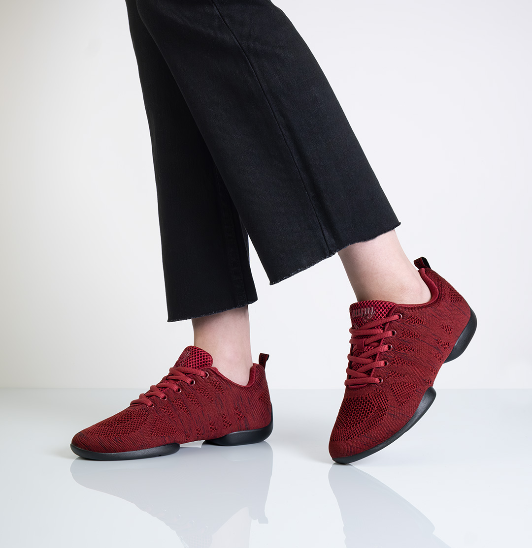Vue latérale des baskets de danse Suny rouges pour femmes