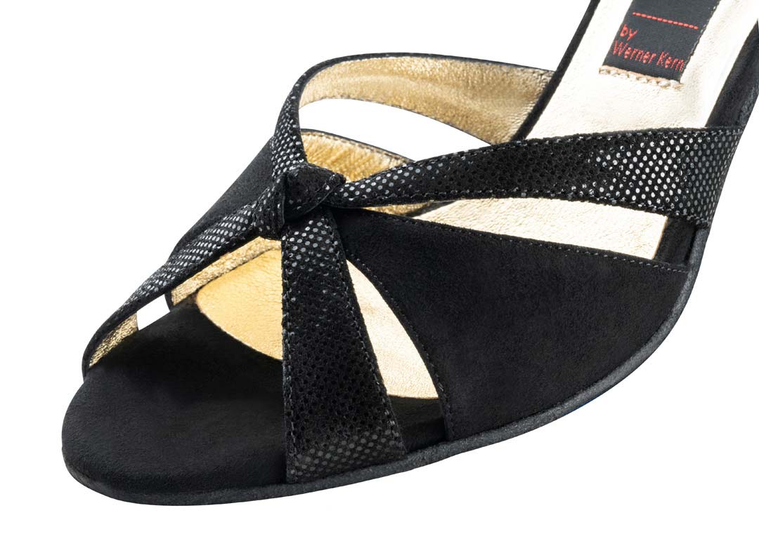 Sienna Vue détaillée de la chaussure de danse Nueva Epoca pour femmes, vue de face.