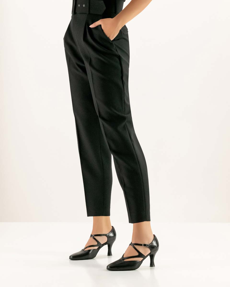 Fabiola chaussure de danse étroite Werner Kern pour femme en cuir en combinaison avec un pantalon noir