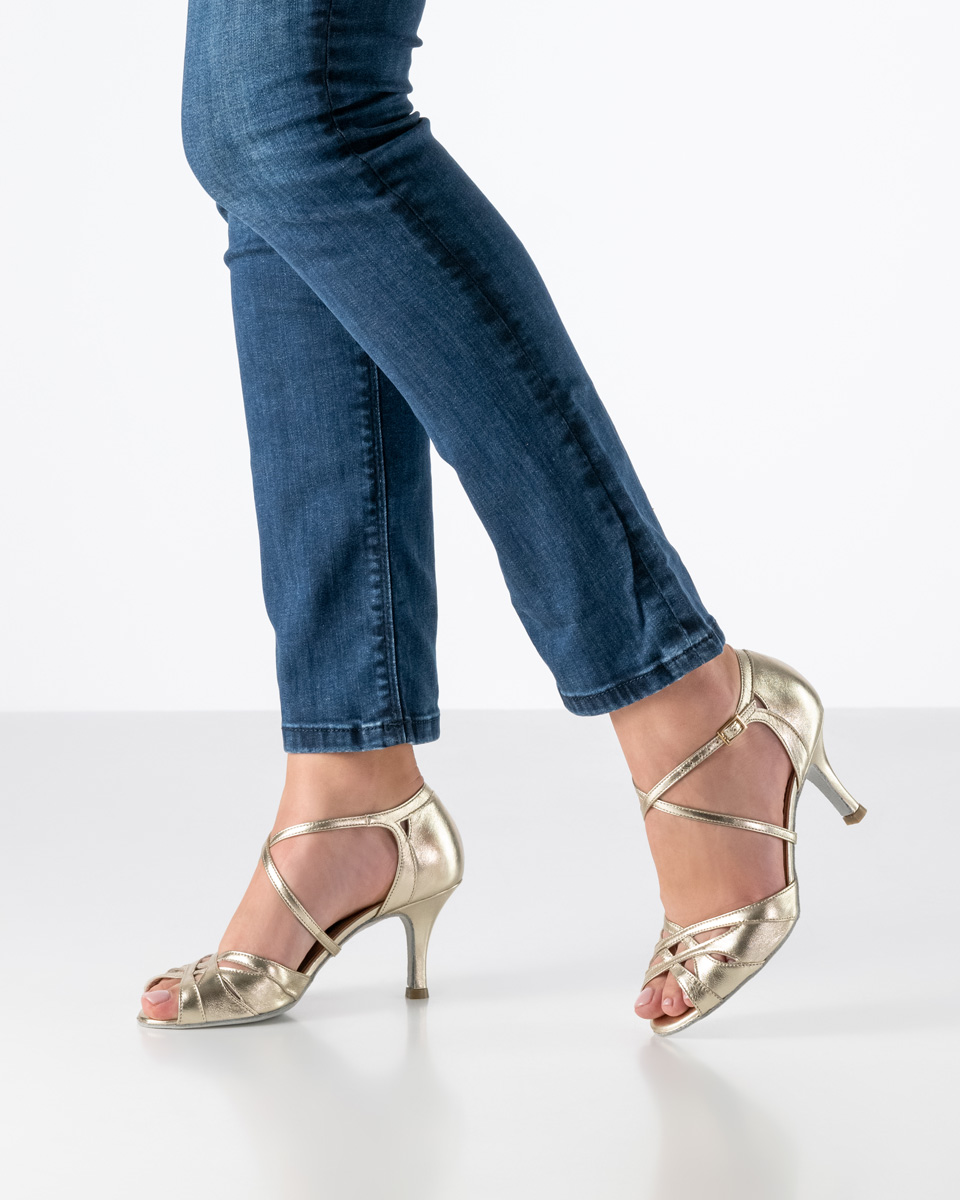 Chaussures de danse pour femmes Cleo en cuir nappa doré et talon de 7 cm.