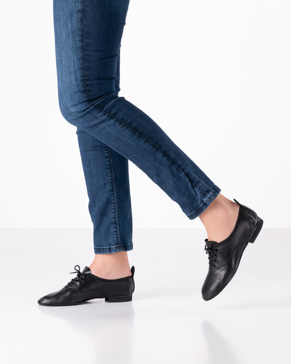 Chaussures de danse pour le confort et la sécurité - Werner Kern Fenja en cuir Nappa noir avec un matériau doux comme un gant, une flexibilité et un talon Micro doux