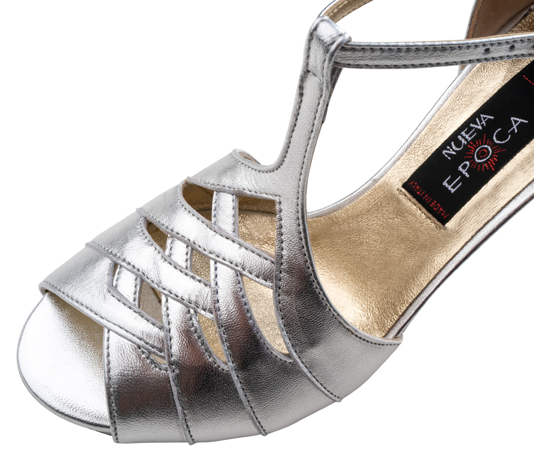 Chaussures de danse Caia pour femmes avec un talon de 7 cm et une élégante empeigne