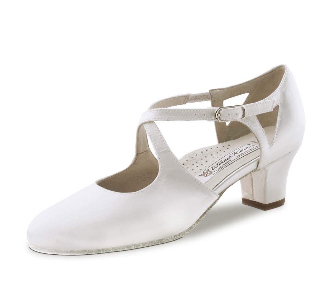 Chaussure de mariée fermée Werner Kern en satin blanc