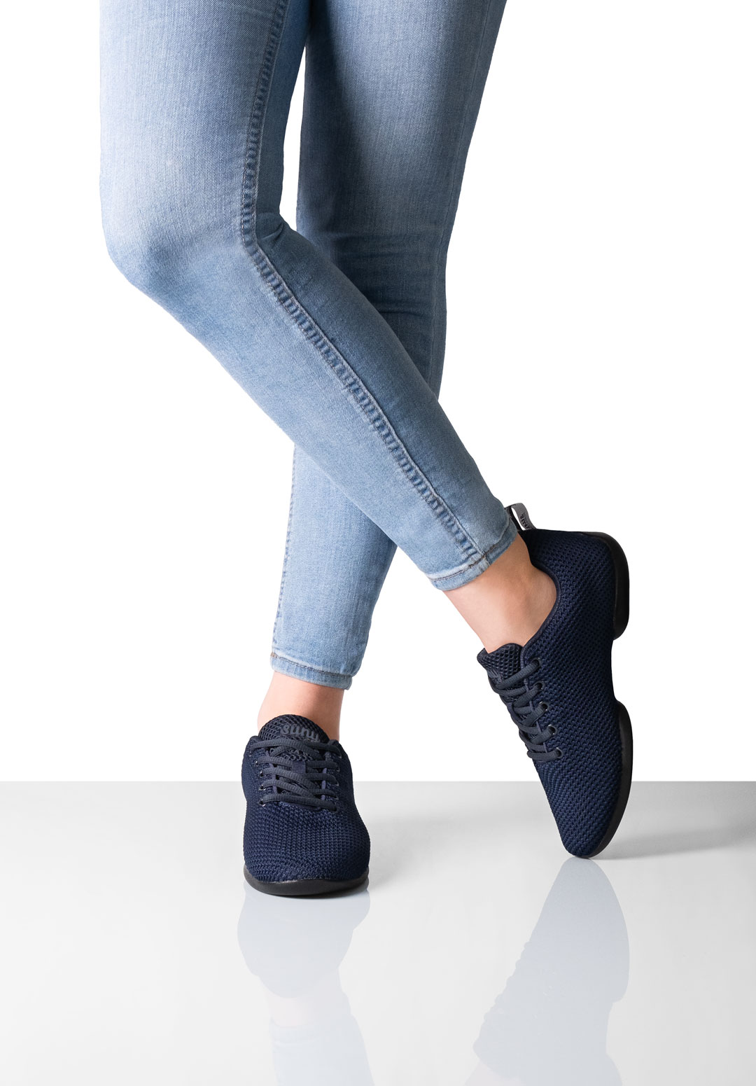 Baskets pour femmes Suny by Anna Kern 170, Bleu Foncé, chaussures de danse en matériau tricoté fin avec semelle divisée, adaptées pour intérieur et extérieur.