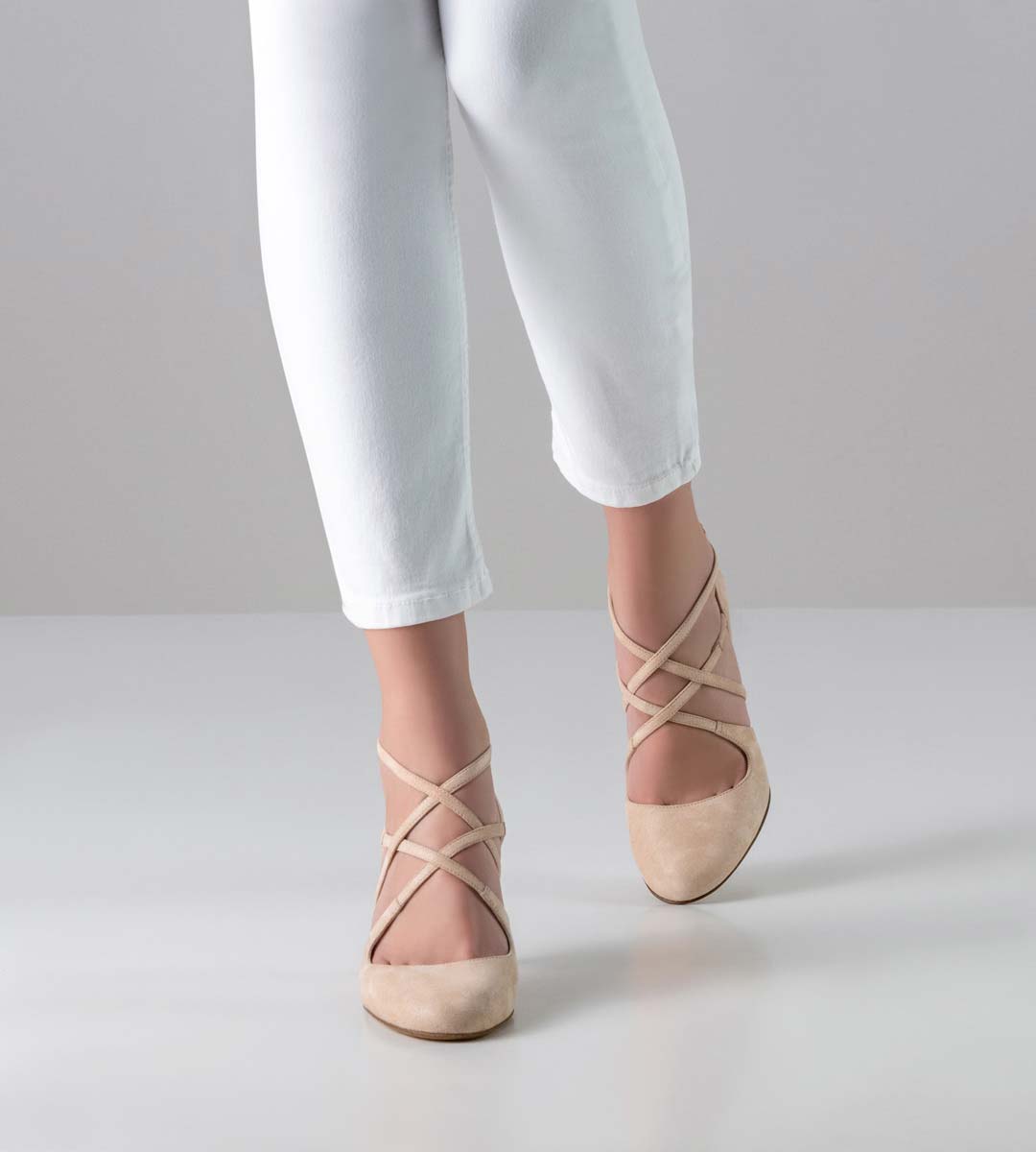 chaussure de mariée beige de Nueva Epoca avec semelle en cuir