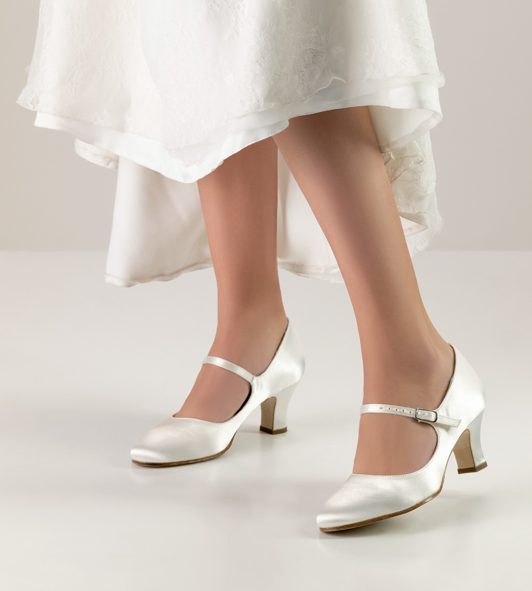 Chaussure de mariée Werner Kern avec bride de cou-de-pied en satin