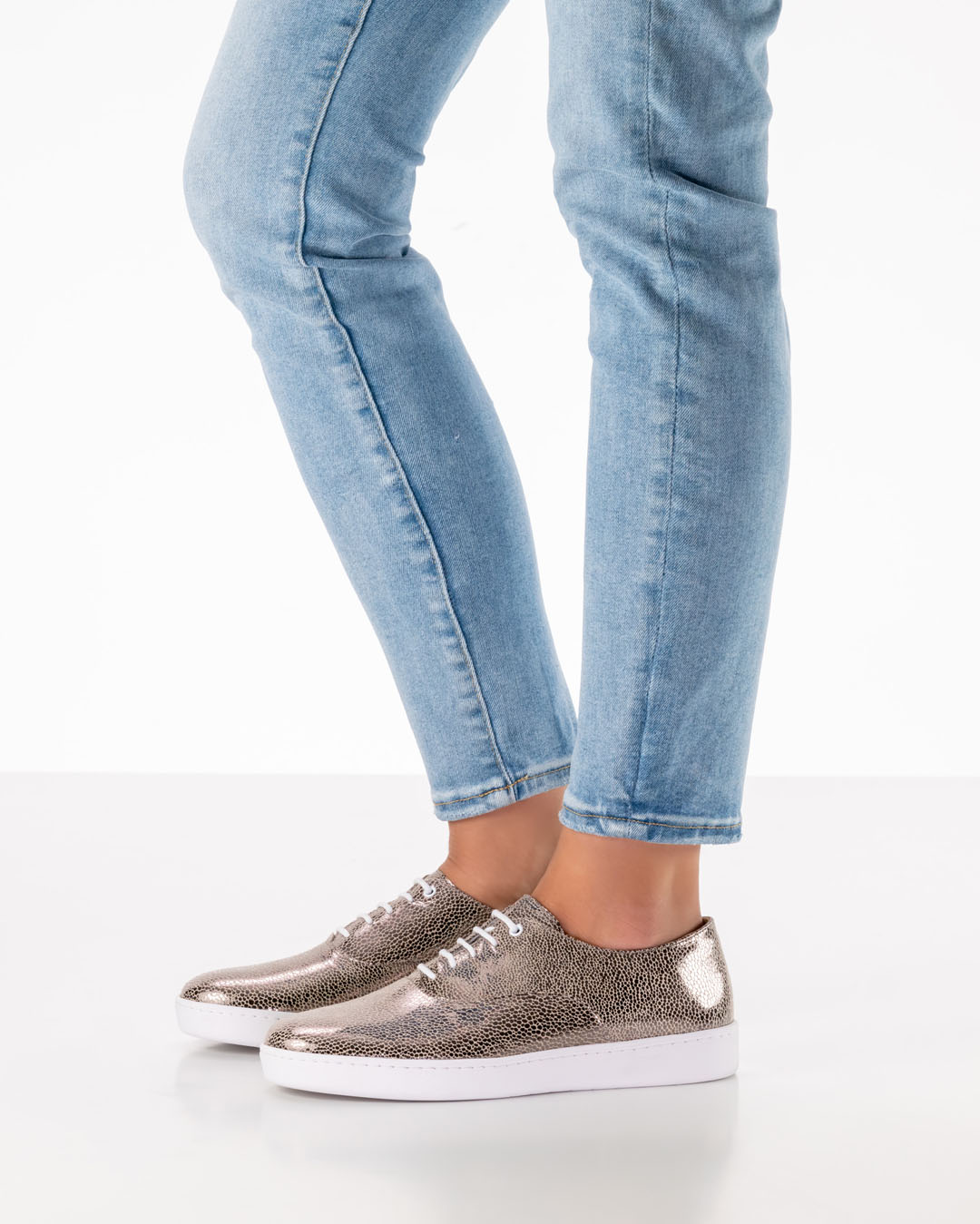 Whitney Chaussures de danse brillantes à lacets pour femme, avec semelle de type basket, couleur beige doré, de la marque Werner Kern