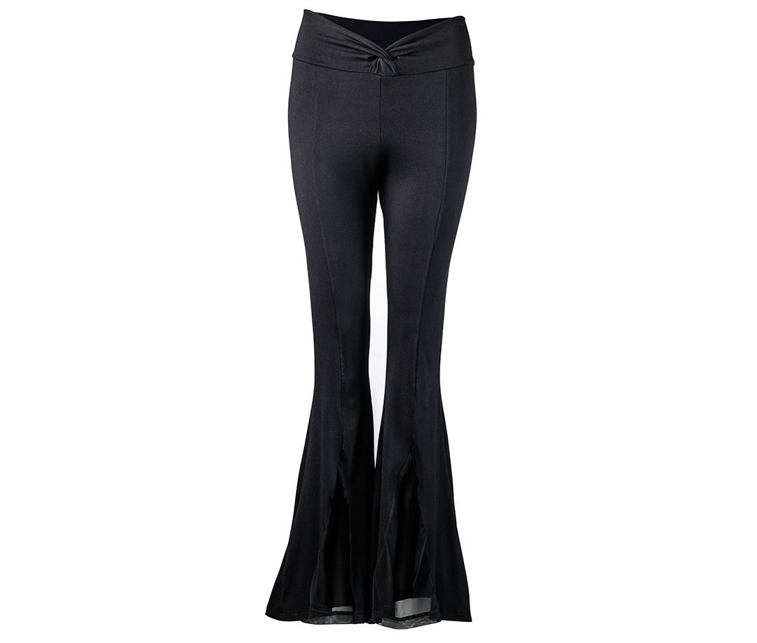 Pantalon de danse pour femmes Nisha en noir avec empiècements en maille et bas évasés pour les danses latines et standard.
