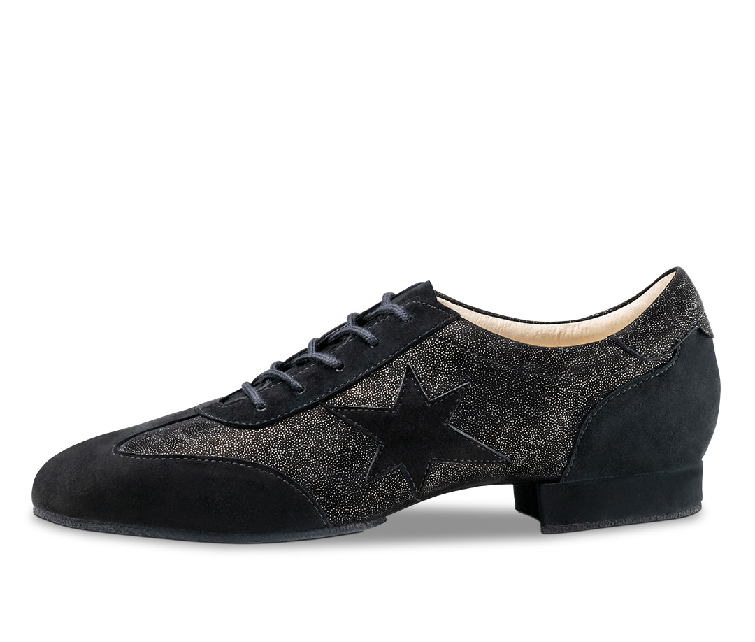 Chaussure d'entraînement noire à semelle fendue de Werner Kern