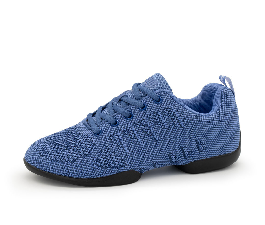 Baskets de danse pour femmes 185 en Bleu Clair par Suny by Anna Kern, en matériau tricoté fin avec semelle divisée, idéales pour danser sur tous les sols.