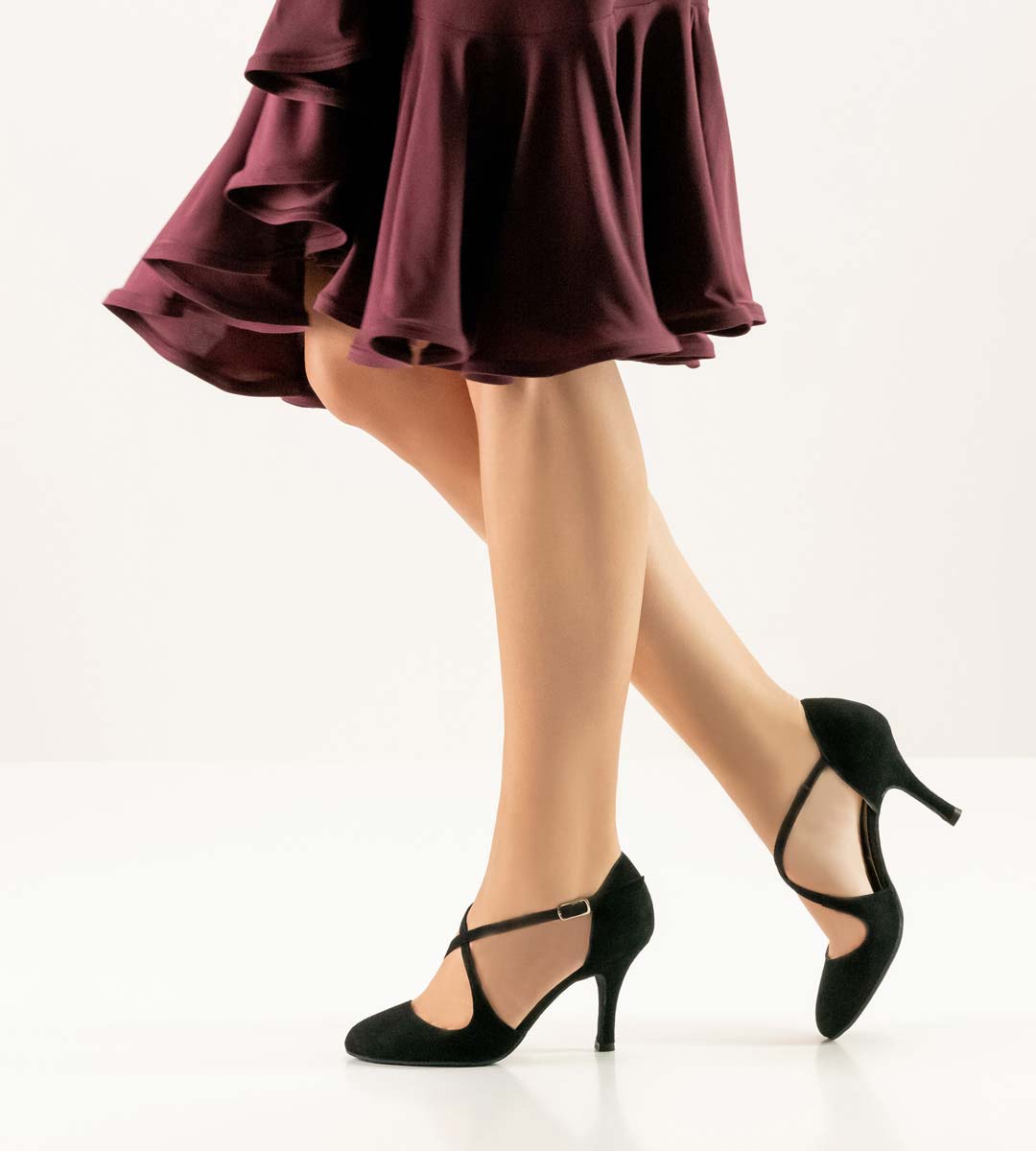 Chaussure de danse fermée Nueva Epoca pour femmes en noir